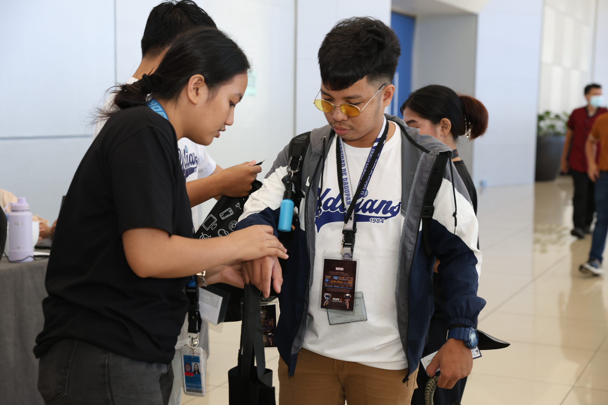 Lecturer Michael Thompson explaining